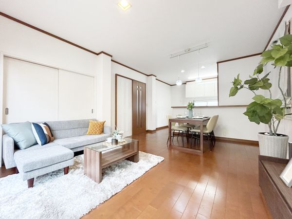 大和市上草柳8丁目 戸建 リビング 大和市上草柳8丁目 戸建 リビング