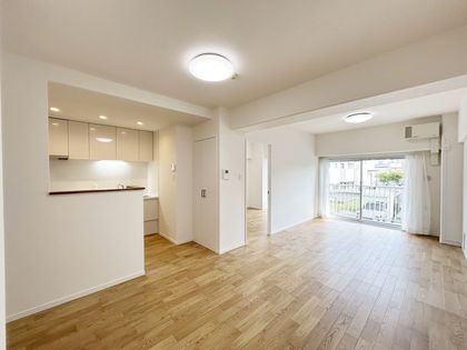 ニューファミール桜森 リビング