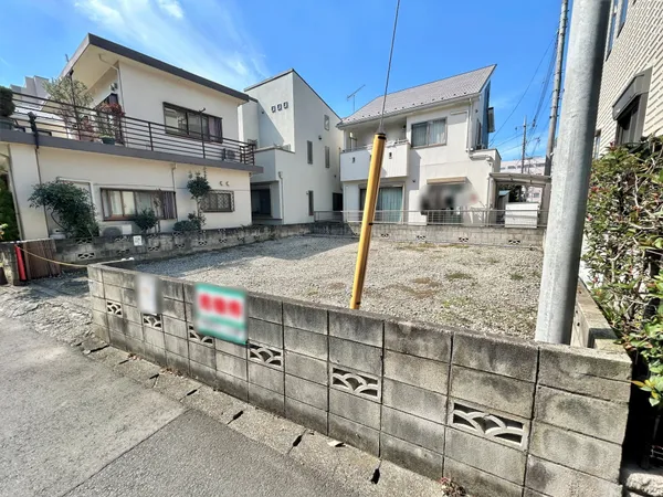 【土地写真】建築条件付き土地ではございません。お好きなハウスメーカー等でご検討いただけます。