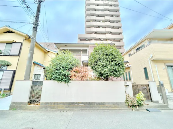 【土地写真】閑静な住宅街の一角です。周辺にはスーパー・コンビニ・ドラッグストア等ございます。