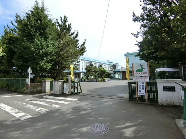 徒歩9分。