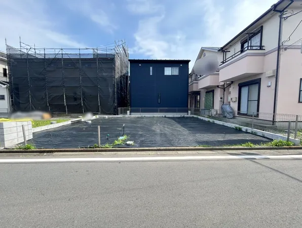 【土地写真】現況更地。土地面積100.10平米(約30.28坪)。