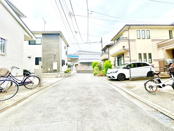 【前面道路】幅員約4.5ｍの公道です。