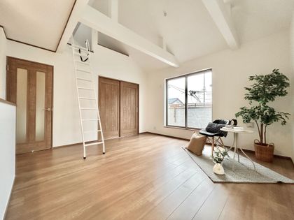 上鶴間8丁目 新築戸建 リビング