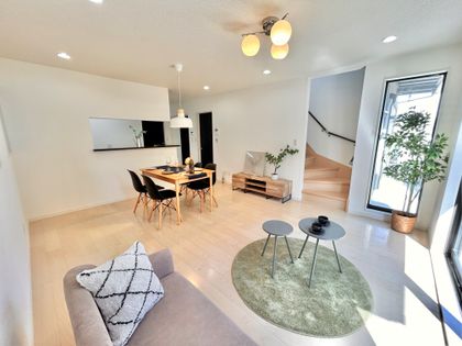 広野台1丁目 戸建 リビング