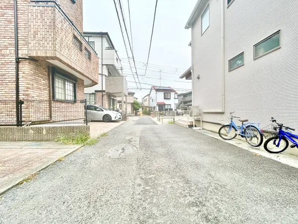 【前面道路】南側4ｍの公道です。
