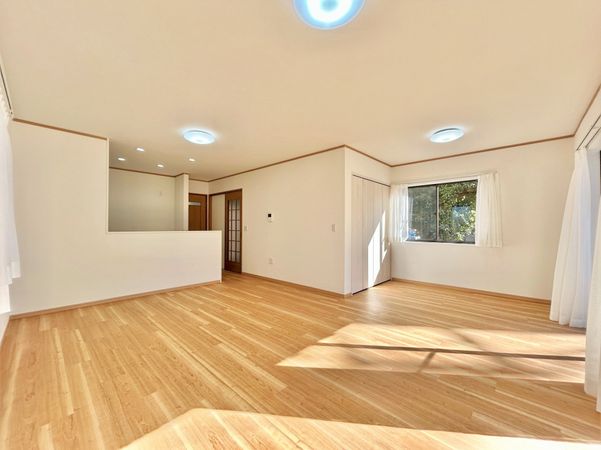 大野台3丁目 戸建 リビング