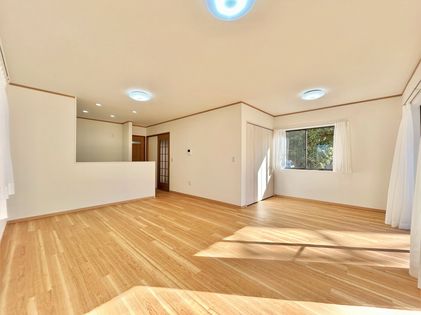 大野台3丁目 戸建 リビング