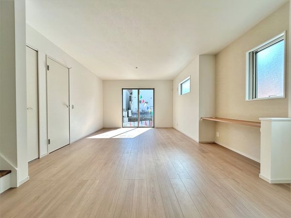 南区相武台3丁目 新築戸建 3号棟 リビング