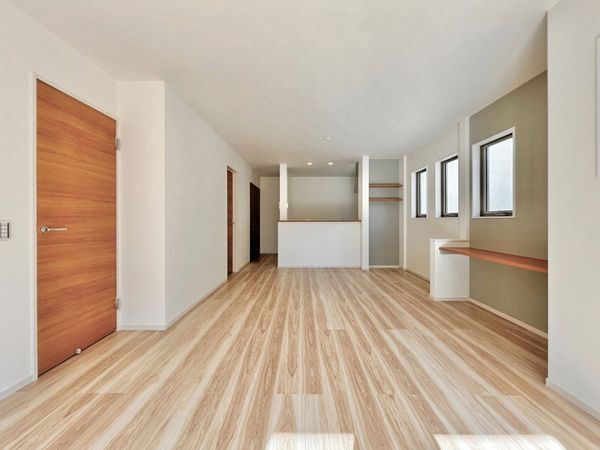 南区相武台3丁目 新築戸建 4号棟 リビング