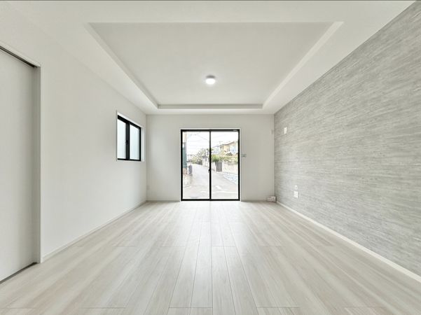 座間市緑ケ丘3丁目 新築戸建 リビング