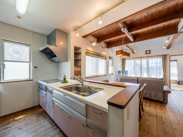 青葉1丁目 戸建 リビング