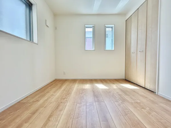 【洋室　約5.0帖】