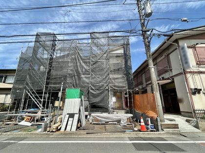 相模台6丁目 新築戸建 2号棟 前面道路含む外観