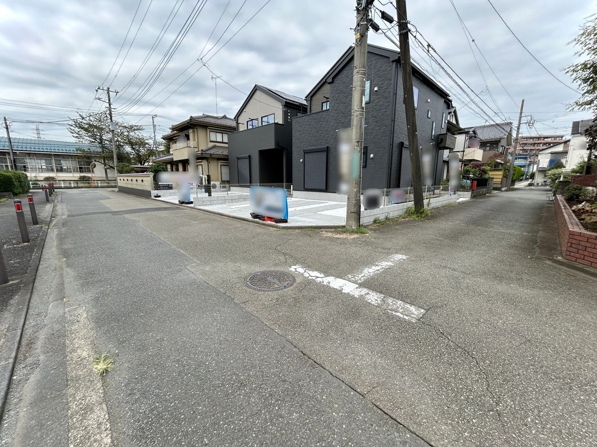 桜台 新築戸建 1号棟 前面道路含む外観 前面道路含む外観