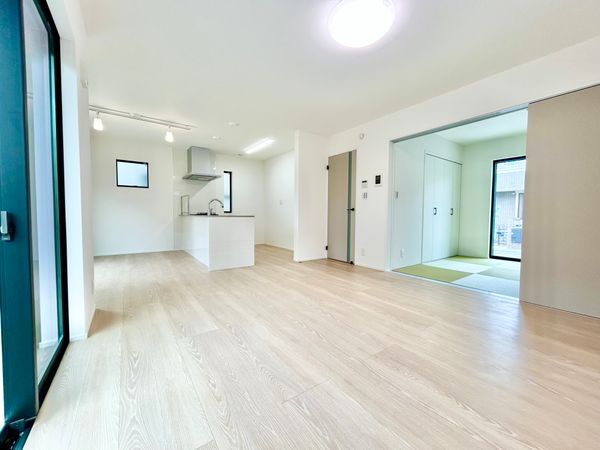 東林間6丁目 新築戸建1号棟 リビング
