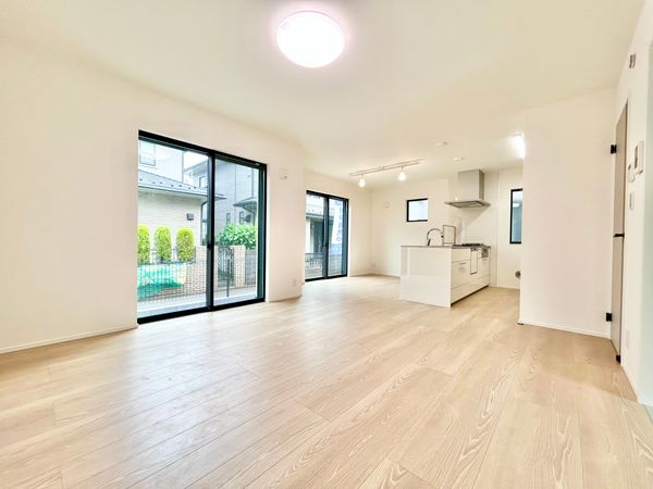 東林間6丁目 新築戸建1号棟 リビング