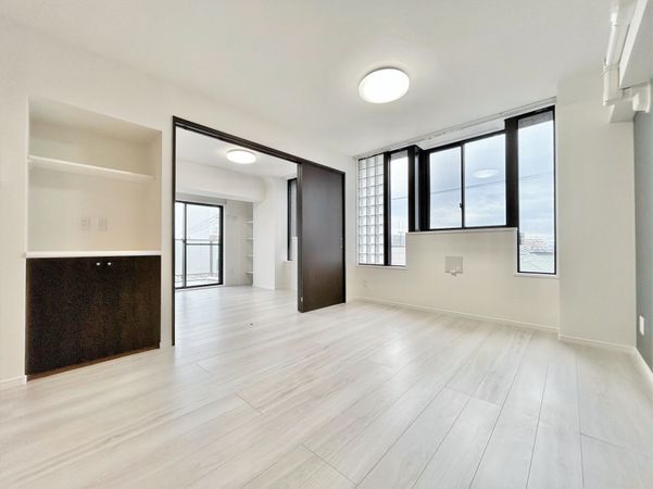 リベラル相武台弐番館 リビング