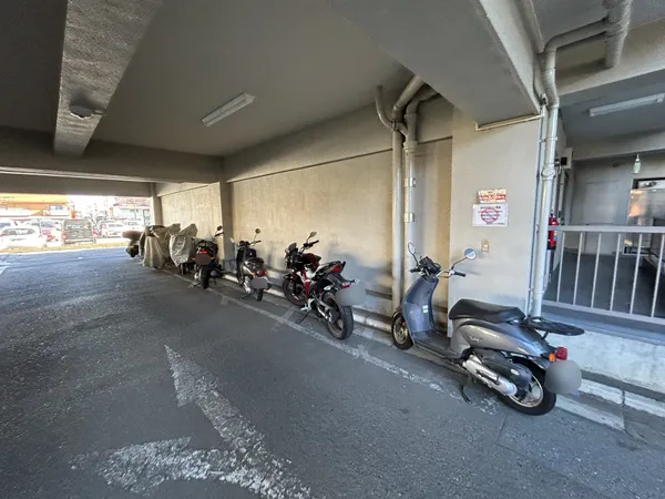 バイク置場