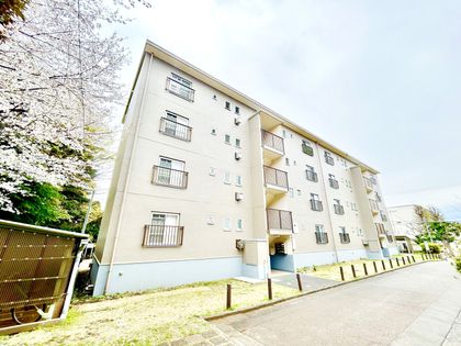 相武台団地 2110号棟 外観