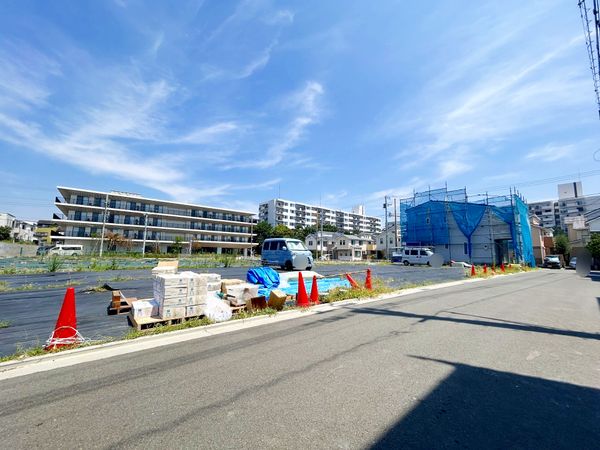 平塚市菫平 土地 7区画 前面道路含む外観 平塚市菫平 土地 7区画 前面道路含む外観