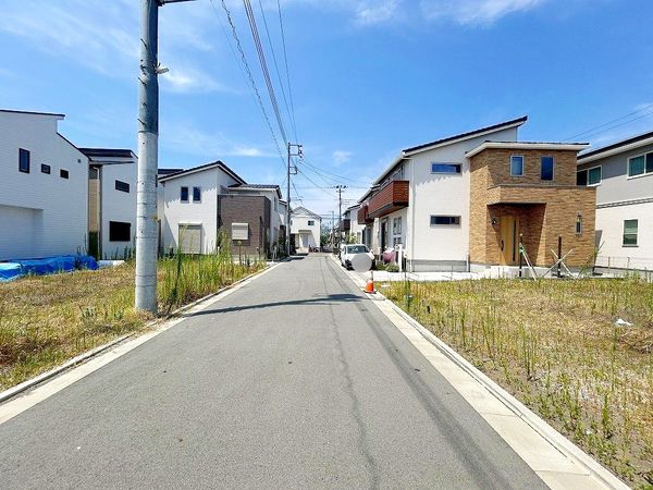 平塚市菫平 土地 23区画 前面道路含む外観 平塚市菫平 土地 23区画 前面道路含む外観
