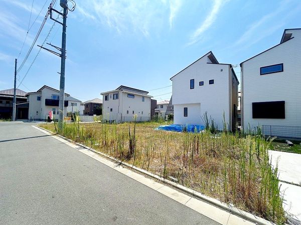 平塚市菫平 土地 31区画 前面道路含む外観 平塚市菫平 土地 31区画 前面道路含む外観