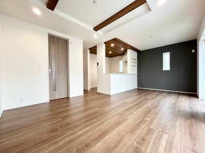 平塚市纒 新築戸建 1号棟 リビング