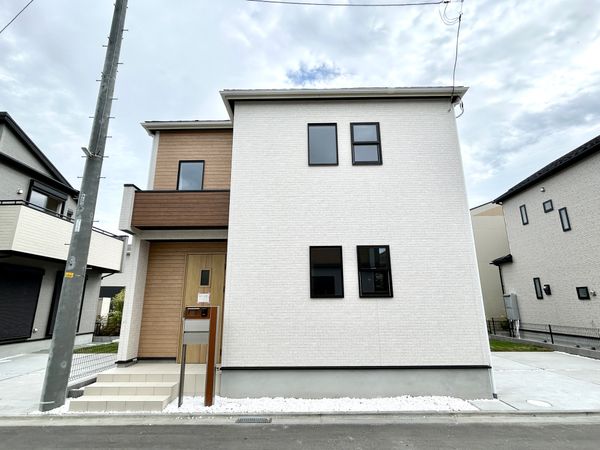 平塚市纒 新築戸建 2号棟 外観