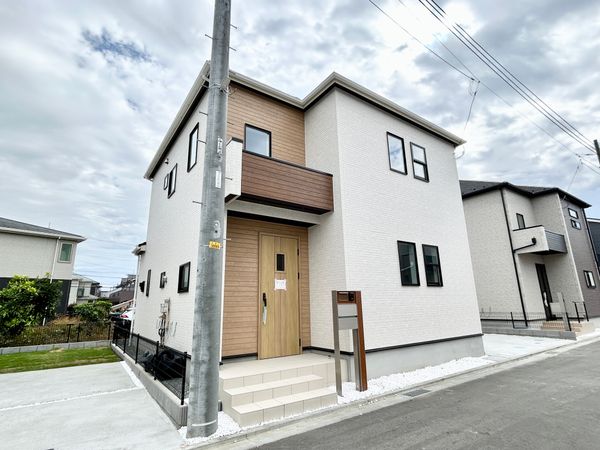 平塚市纒 新築戸建 2号棟 外観