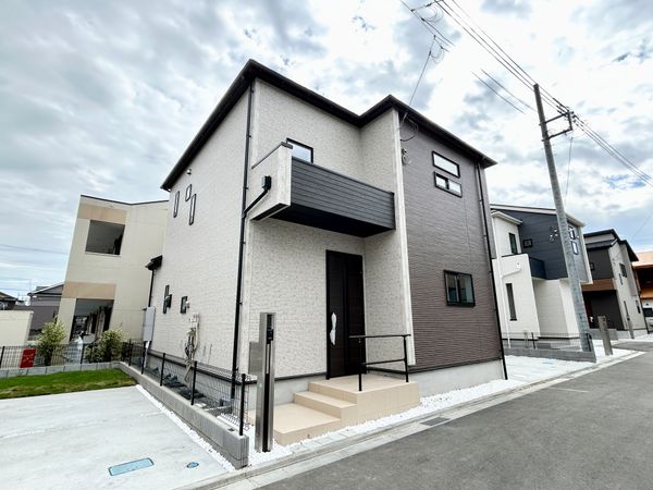 平塚市纒 新築戸建 3号棟 外観