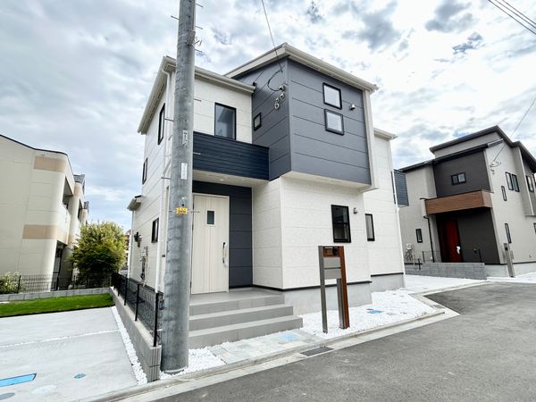 平塚市纒 新築戸建 4号棟 外観