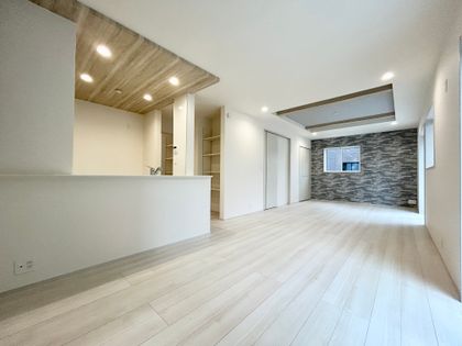 平塚市纒 新築戸建 8号棟 リビング