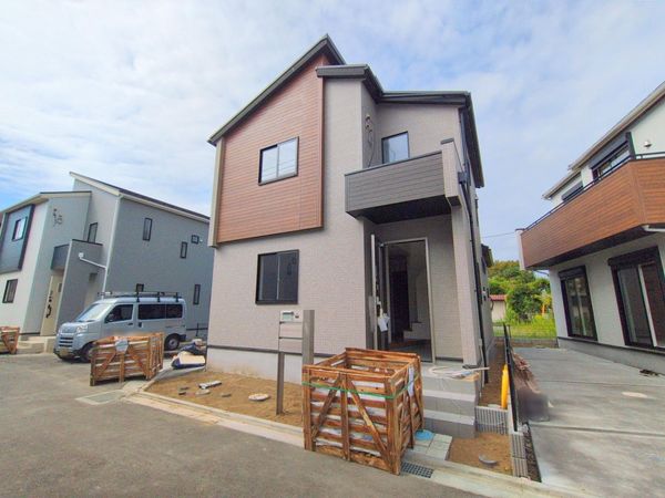 平塚市纒 新築戸建 9号棟 外観