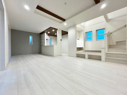 平塚市纒 新築戸建 10号棟 リビング