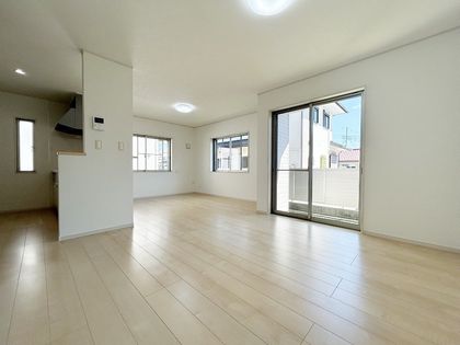 平塚市田村6丁目 戸建 リビング
