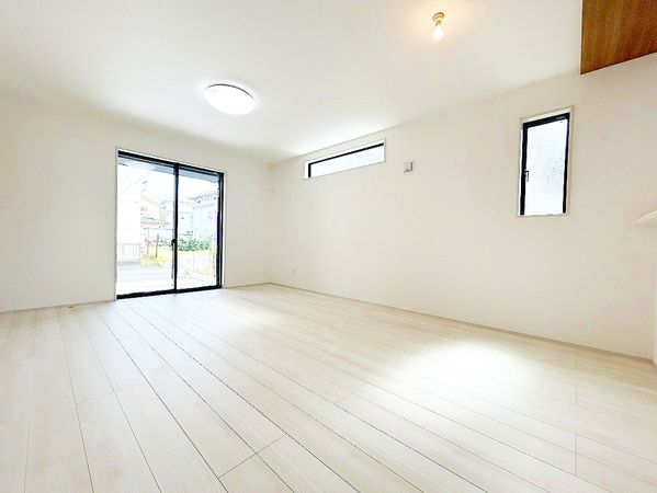 平塚市南原3丁目 新築戸建 3号棟 リビング 平塚市南原3丁目 新築戸建 3号棟 リビング