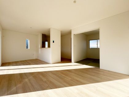 平塚市徳延1丁目 新築戸建 1号棟 リビング