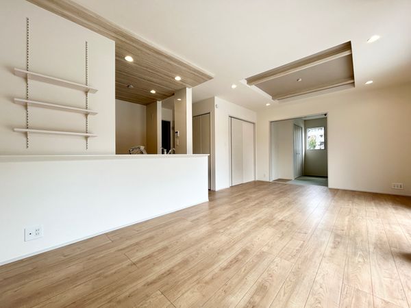 平塚市出縄 新築戸建 6号棟 リビング