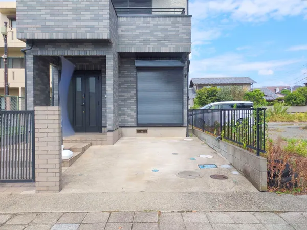 駐車スペース（車種による）