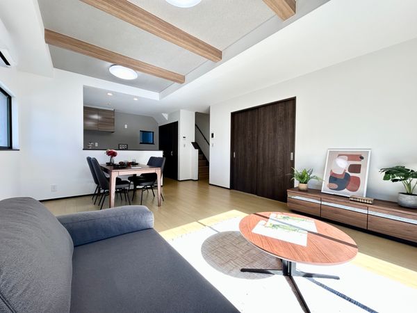 平塚市広川 戸建 4号棟 リビング