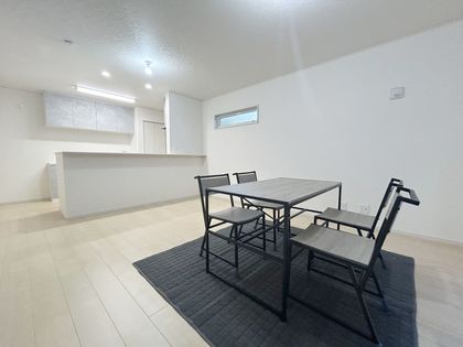 平塚市徳延2丁目 戸建 11号棟 リビング