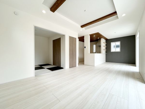 平塚市達上ケ丘 新築戸建 1号棟 リビング