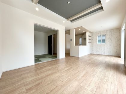 平塚市達上ケ丘 新築戸建 2号棟 リビング