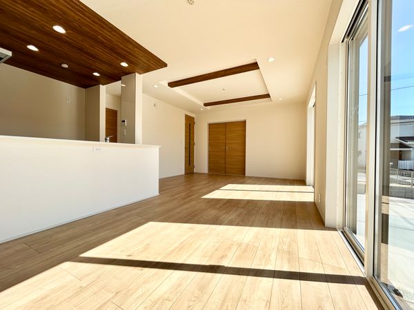 平塚市河内2丁目 新築戸建 2号棟 リビング