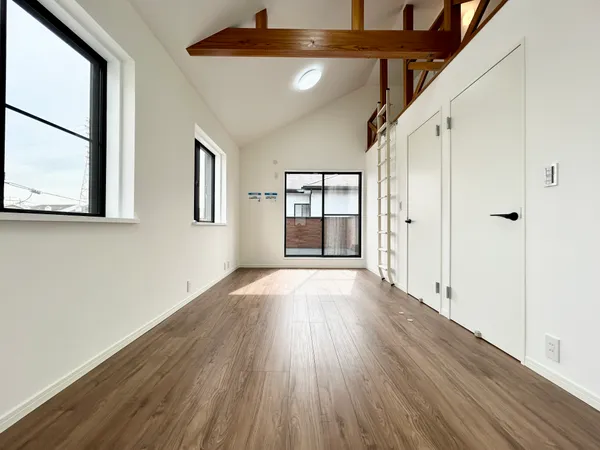 洋室　4.5帖＋4.5帖