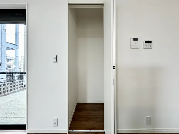 リビング　収納