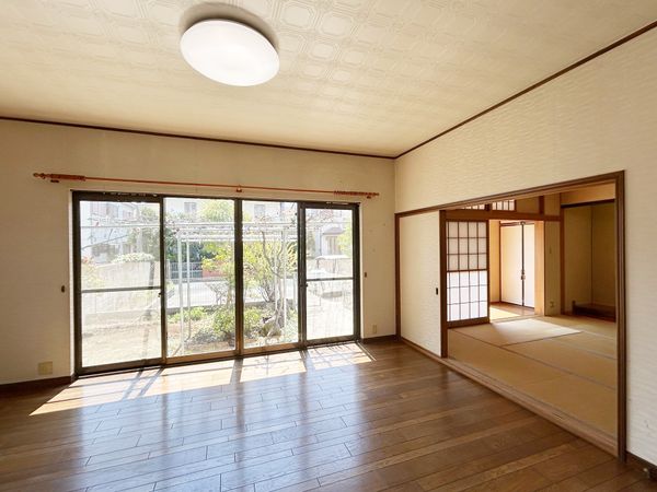 平塚市諏訪町 戸建 リビング 平塚市諏訪町 戸建 リビング
