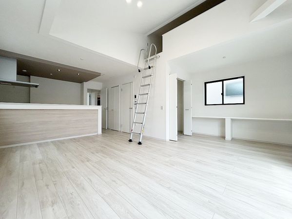 平塚市札場町 新築戸建 2号棟 リビング 平塚市札場町 新築戸建 2号棟 リビング