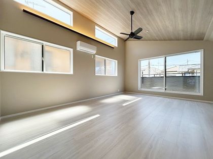 平塚市虹ケ浜 新築戸建 B号棟 リビング